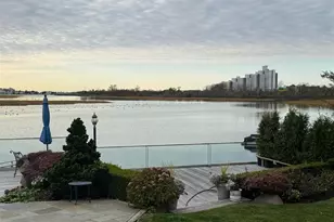 49 Harborview W, Lawrence, NY 11559 - Photo 7