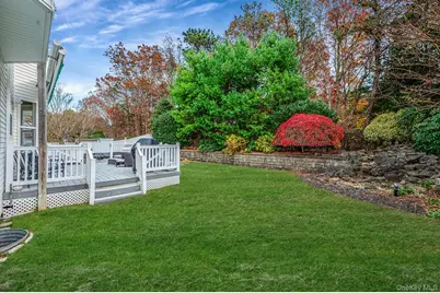 76 Blueberry Ridge Drive, Holtsville, NY 11742 - Photo 35