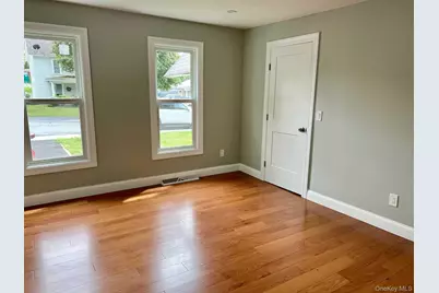 21 Washington Ave, 1st Floor, Millbrook, NY 12545 - Photo 13