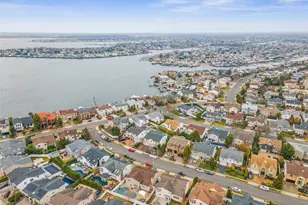 2631 Rachel St, Bellmore, NY 11710 - Photo 39