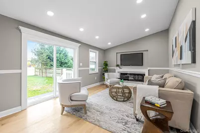 13 Garden Boulevard, Hicksville, NY 11801 - Photo 11