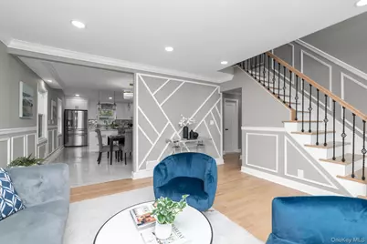 13 Garden Boulevard, Hicksville, NY 11801 - Photo 3