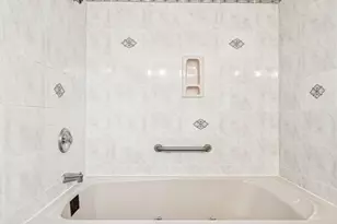 9 Princeton Dr, Plainview, NY 11803 - Photo 25