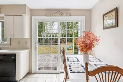 9 Princeton Drive, Plainview, NY 11803 - Photo 9