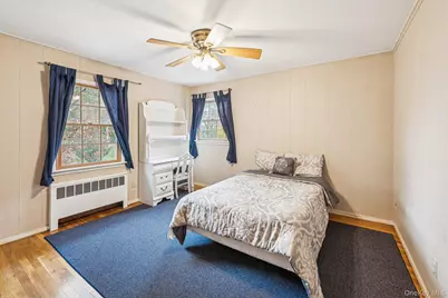 9 Princeton Drive, Plainview, NY 11803 - Photo 19