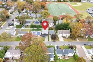 1911 Carroll Ave, Merrick, NY 11566 - Photo 33