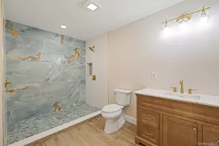 1911 Carroll Ave, Merrick, NY 11566 - Photo 23