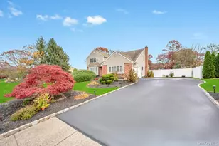 9 Kimberly Ave Ave, Farmingville, NY 11738 - Photo 3