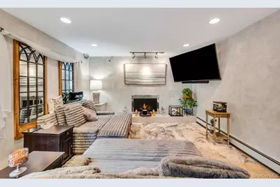 9 Kimberly Avenue Avenue, Farmingville, NY 11738 - Photo 21