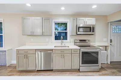 69 Poplar Street, Port Jefferson Station, NY 11776 - Photo 11
