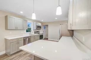 69 Poplar St, Port Jefferson Station, NY 11776 - Photo 13