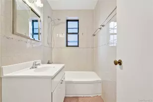 25-11 Union St, Flushing, NY 11354 - Photo 15