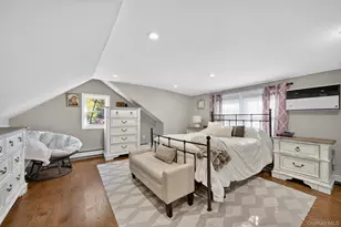 62 McCouns Ln, Oyster Bay, NY 11771 - Photo 13