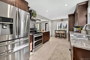 62 McCouns Ln, Oyster Bay, NY 11771 - Photo 7