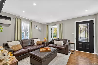 62 McCouns Lane, Oyster Bay, NY 11771 - Photo 3