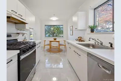 801 Hunters Run, Dobbs Ferry, NY 10522 - Photo 7