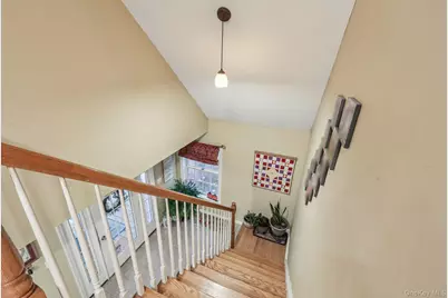 32 Maple Avenue, West Nyack, NY 10994 - Photo 17