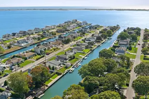 12 Marlin Rd, East Quogue, NY 11942 - Photo 25