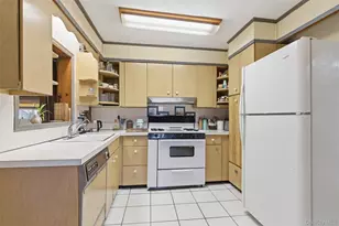 107 E 13th St, Huntington Station, NY 11746 - Photo 9