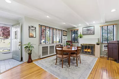 107 E 13th Street, Huntington Station, NY 11746 - Photo 5