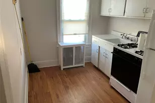 24302 Superior, Floral Park, NY 11001 - Photo 3