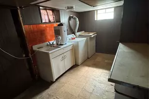 24302 Superior, Floral Park, NY 11001 - Photo 15