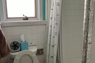 24302 Superior, Floral Park, NY 11001 - Photo 5