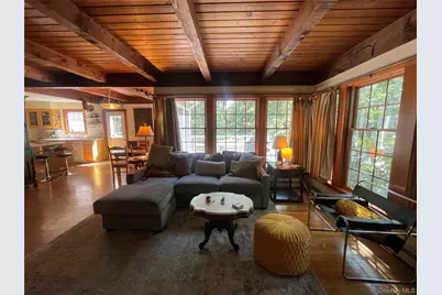 106 Laurel Lane, Port Jefferson, NY 11777 - Photo 11