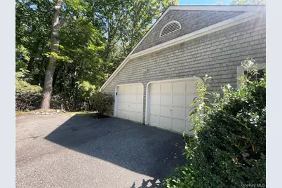 106 Laurel Lane, Port Jefferson, NY 11777 - Photo 41