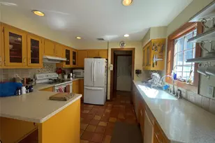 106 Laurel Ln, Port Jefferson, NY 11777 - Photo 7