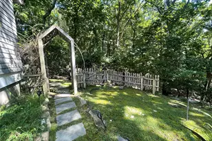 106 Laurel Ln, Port Jefferson, NY 11777 - Photo 39