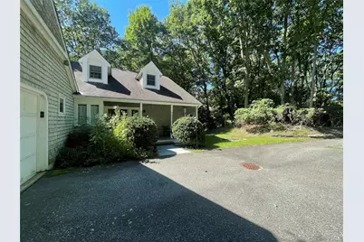 106 Laurel Lane, Port Jefferson, NY 11777 - Photo 43