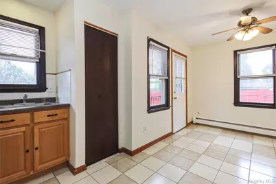 24 Greenhouse Lane, Poughkeepsie, NY 12603 - Photo 15