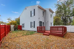 24 Greenhouse Ln, Poughkeepsie, NY 12603 - Photo 5