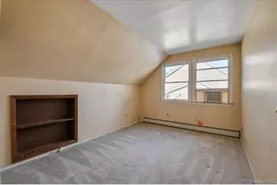 126 Swan Lane, Levittown, NY 11756 - Photo 9