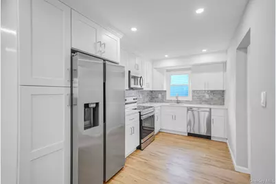 116 Parkhill Avenue, Massapequa, NY 11758 - Photo 17