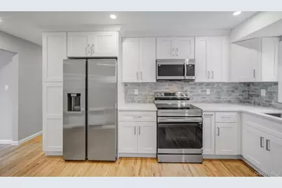 116 Parkhill Avenue, Massapequa, NY 11758 - Photo 19