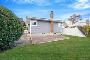 116 Parkhill Ave, Massapequa, NY 11758 - Photo 7