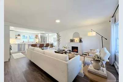 45 Rose Place, Selden, NY 11784 - Photo 3