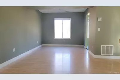 35 Gibbs Road #22, Coram, NY 11727 - Photo 7