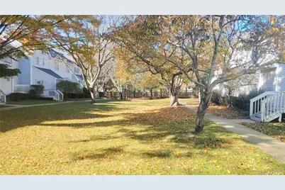 35 Gibbs Road #22, Coram, NY 11727 - Photo 5