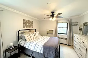 5 Terrace Cir, Great Neck, NY 11021 - Photo 9