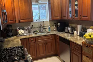 188-31 Jordan Ave, Saint Albans, NY 11412 - Photo 7