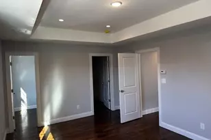 25 Maple Pl, Hicksville, NY 11801 - Photo 11