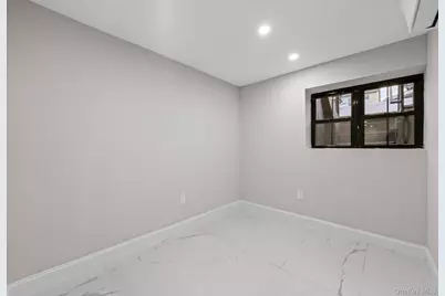 8060 164th Street, Hillcrest (Queens), NY 11432 - Photo 11