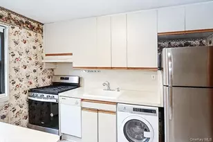 57-54 244th St, Douglaston, NY 11362 - Photo 3