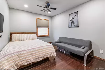 1041 N 4th Street, New Hyde Park, NY 11040 - Photo 27