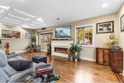 1041 N 4th Street, New Hyde Park, NY 11040 - Photo 11