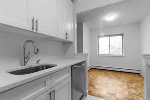 372 Central Park Ave, Scarsdale, NY 10583 - Photo 11