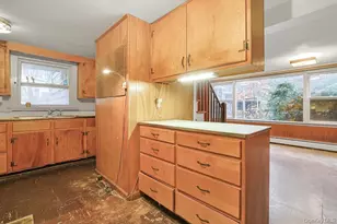 261 Sparkle Rd, Yorktown Heights, NY 10598 - Photo 9